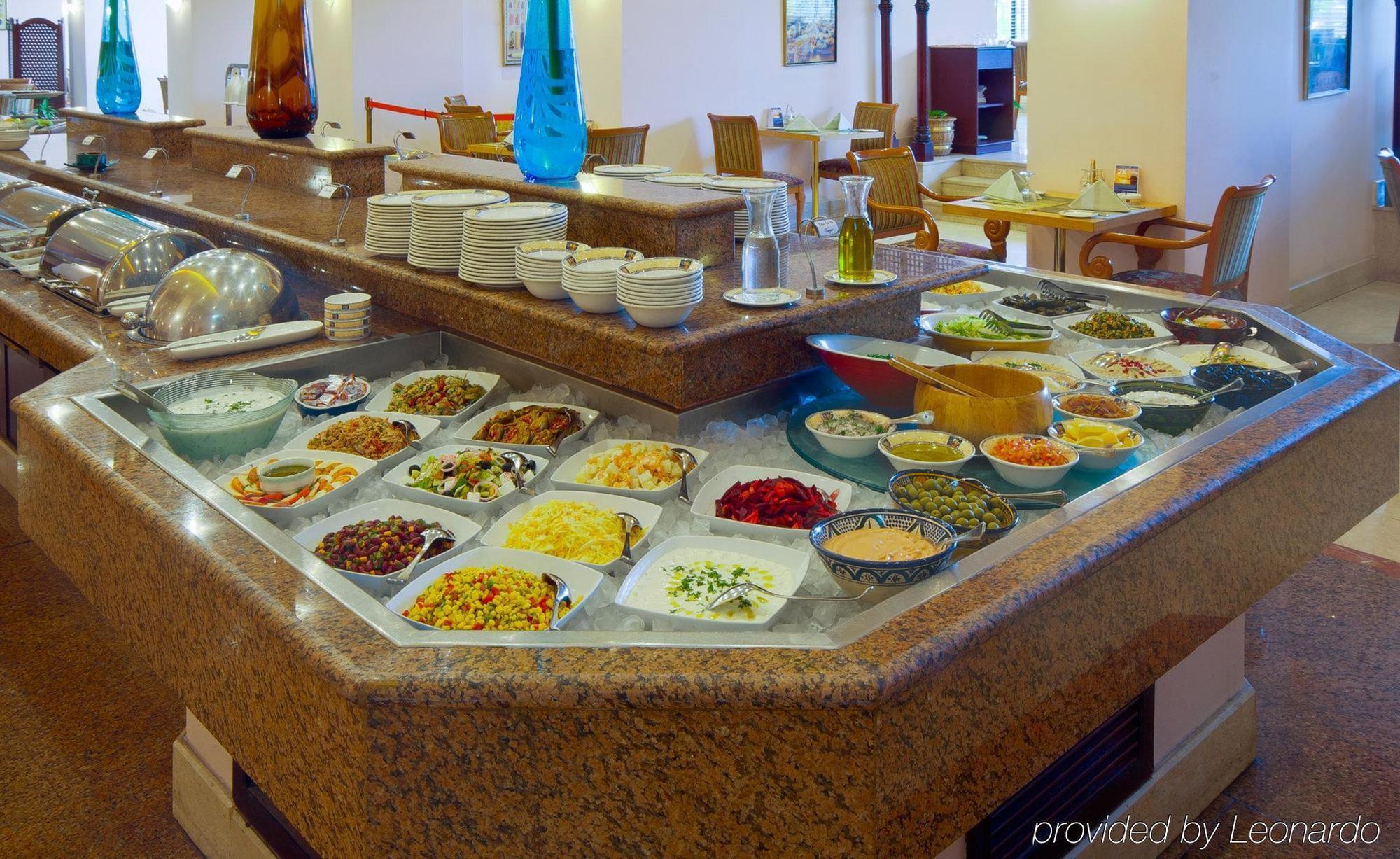 Holiday Inn Al Salam Jeddah Restaurant foto